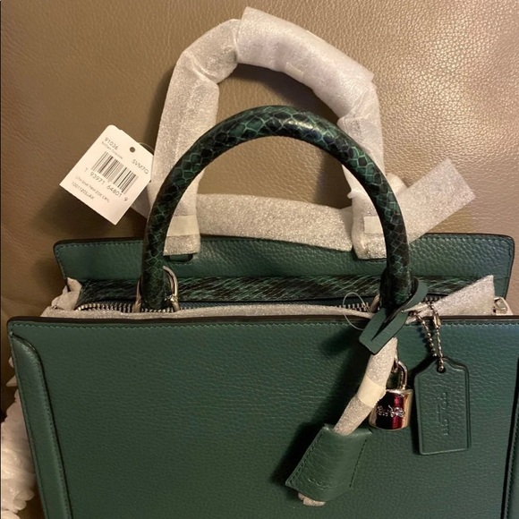 Authentic Coach Purse - Picture 2 of 7